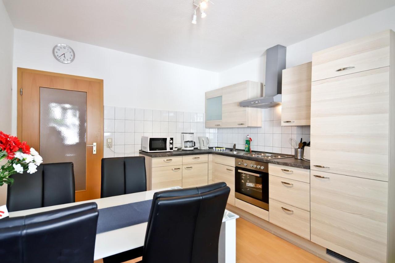 Top Ferienwohnung Veltins Arena 盖尔森基兴 外观 照片